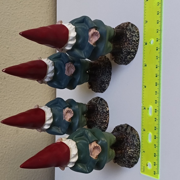4 Garden Gnomes | Miniature Statues | 6 in height - Picture 3 of 6